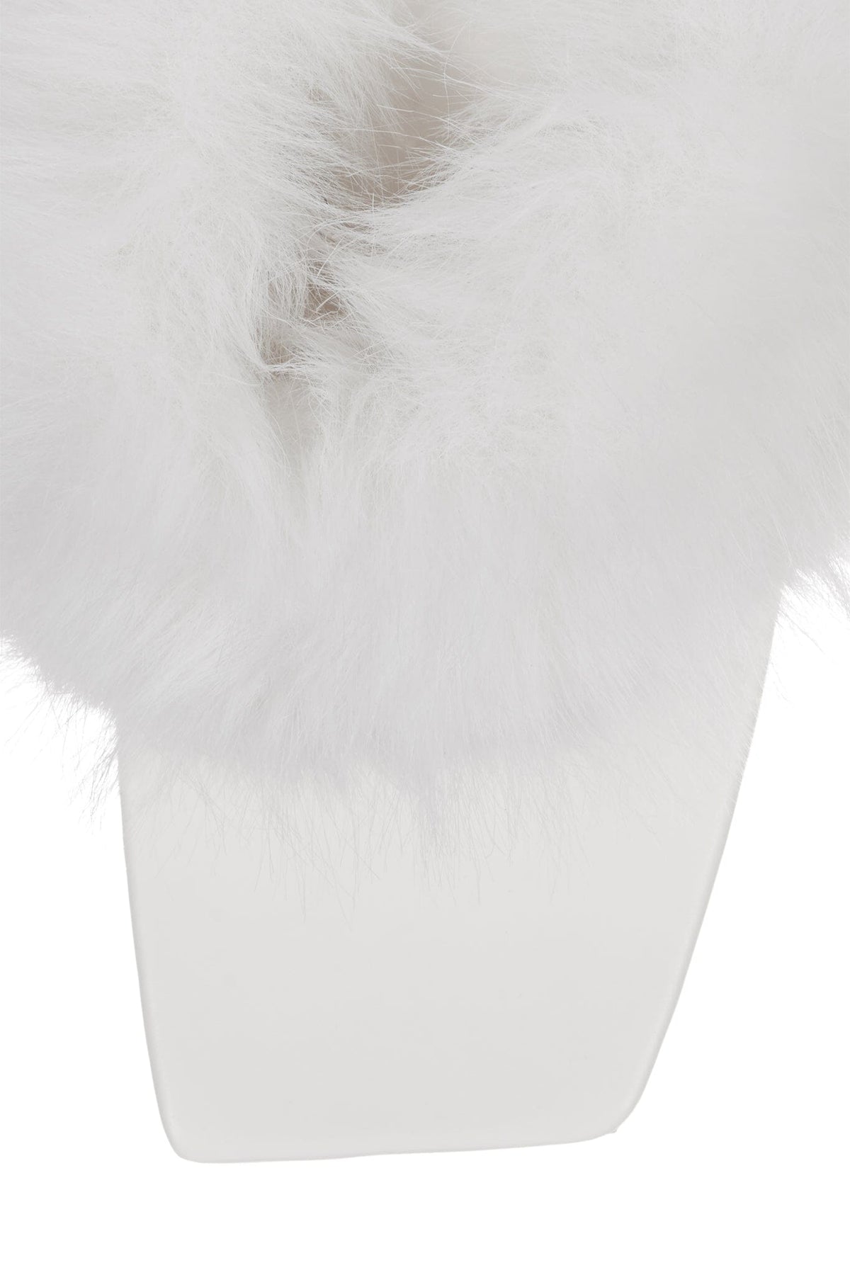 DELUSIONS White 4
