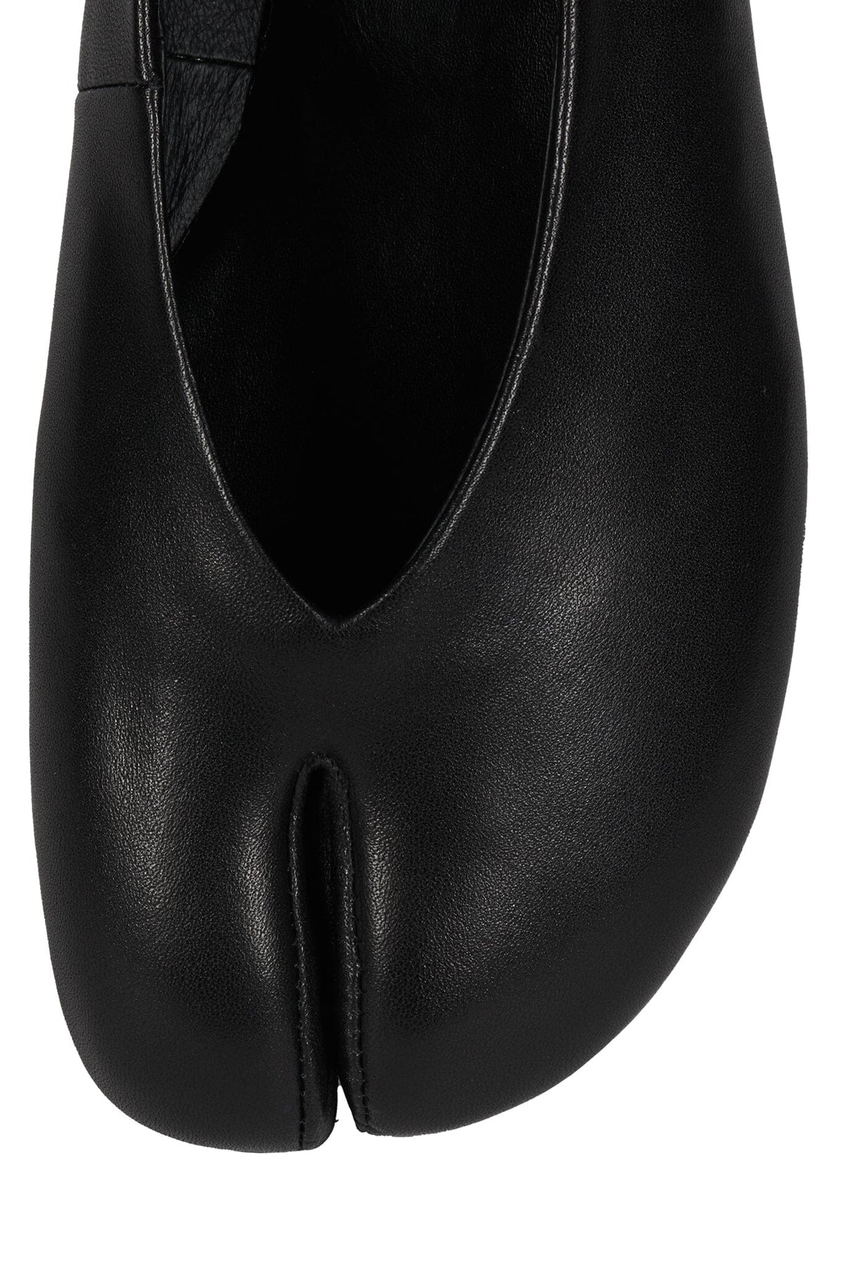 EQUINA Black 4