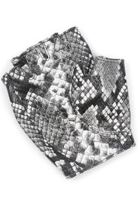 MOTO-MAMI White Grey Python 6