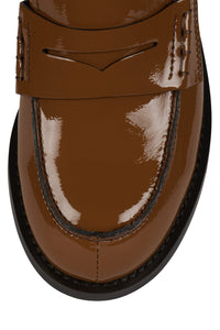 BOOKS-2 Jeffrey Campbell Loafer Caramel Crinkle Patent