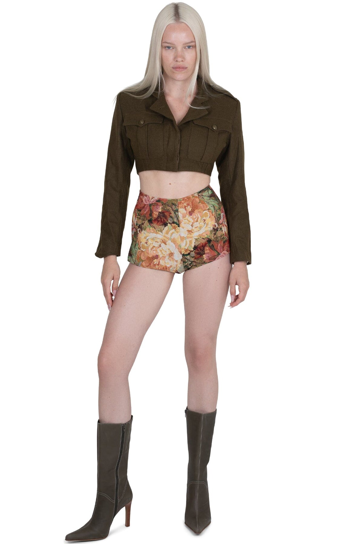 CHEEKZ-T SHORTS Red Multi Tapestry 