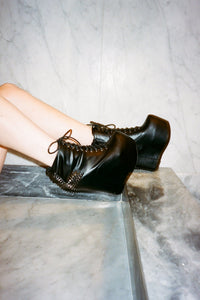 DAMSEL-CRS Jeffrey Campbell Platform Boot Black Pewter