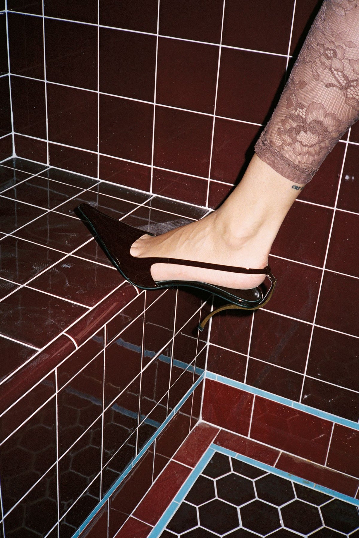 FOLIE Slingback Heel Brown Patent Bronze _hover