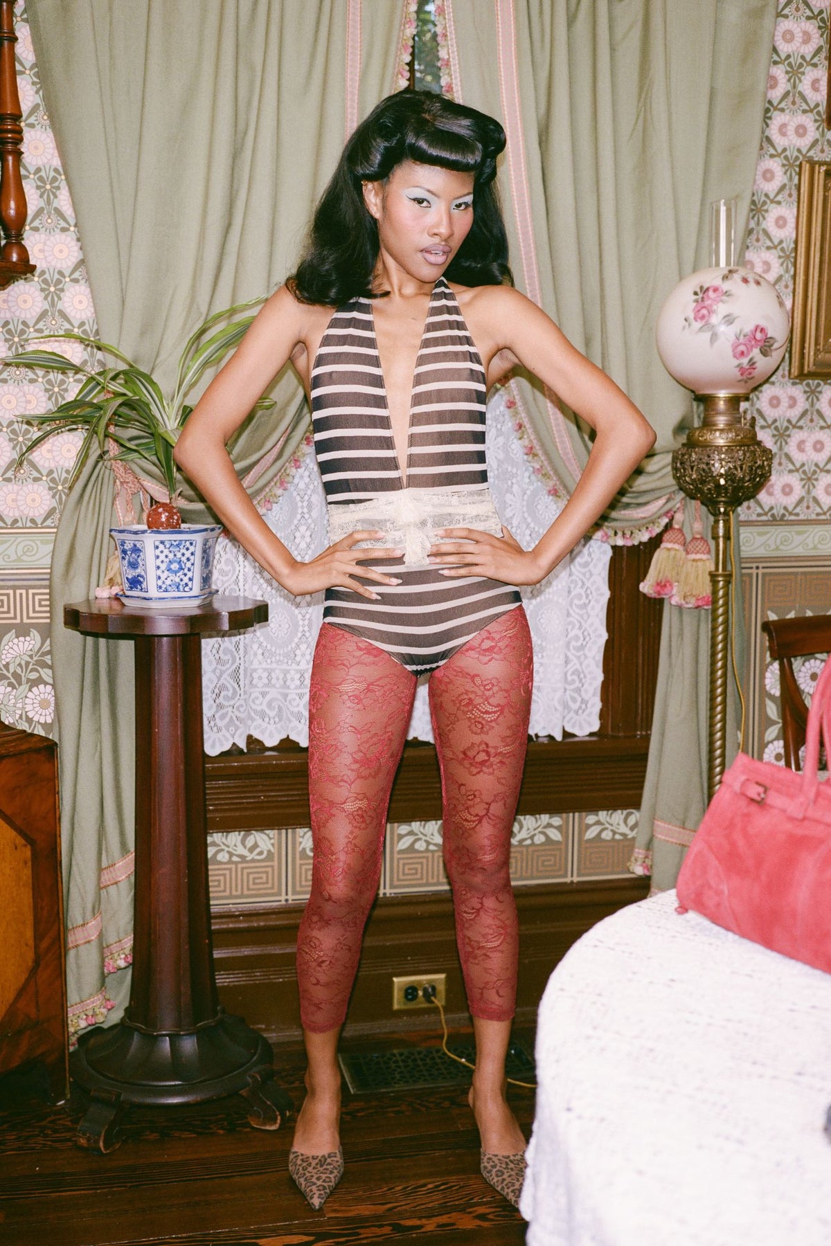 HARMONIOUS Jeffrey Campbell Pants Wine _hover 