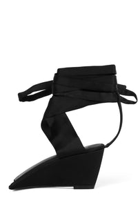 PIEDS-NUS Black Satin