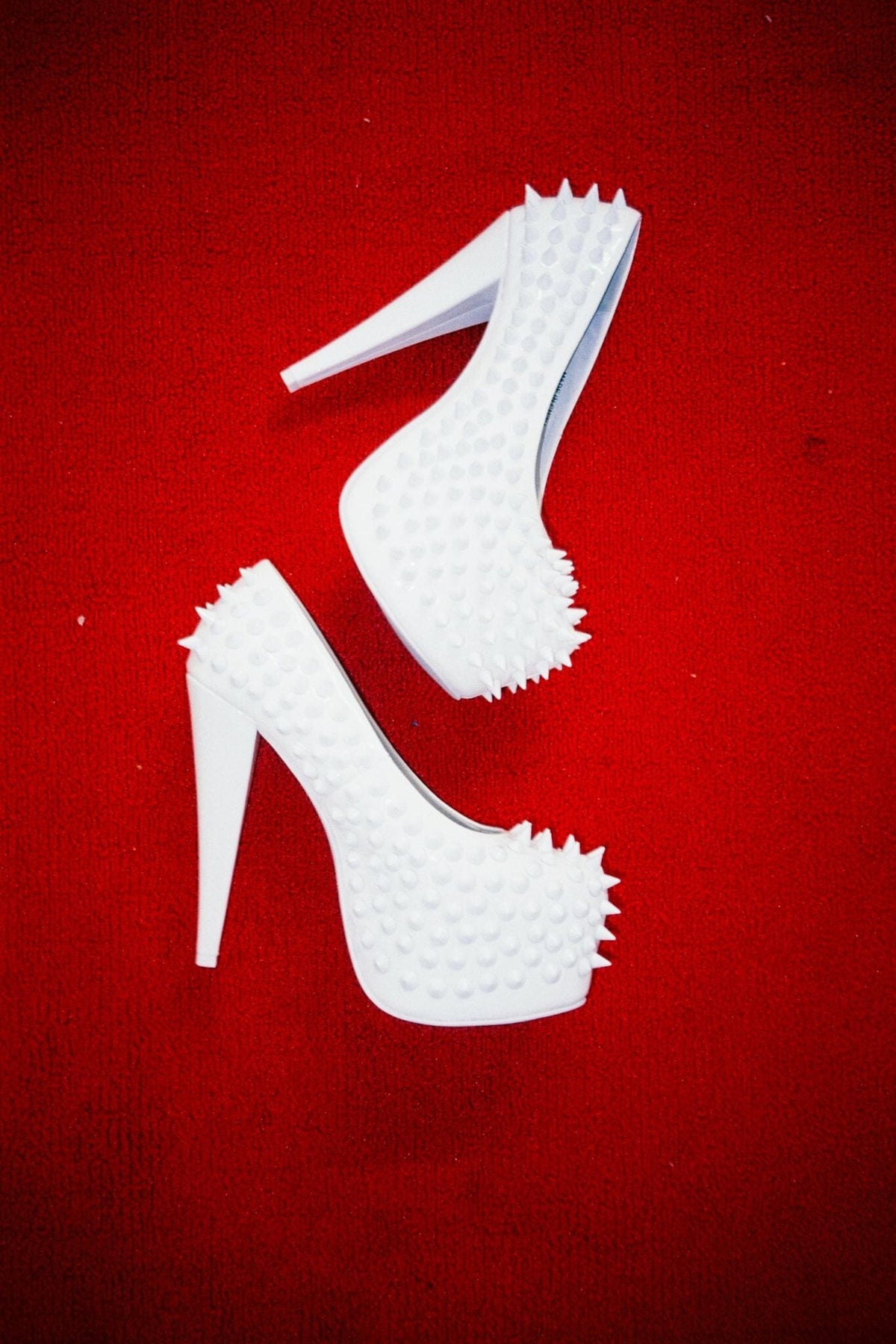 PRICKED Jeffrey Campbell Platform Pump White Patent