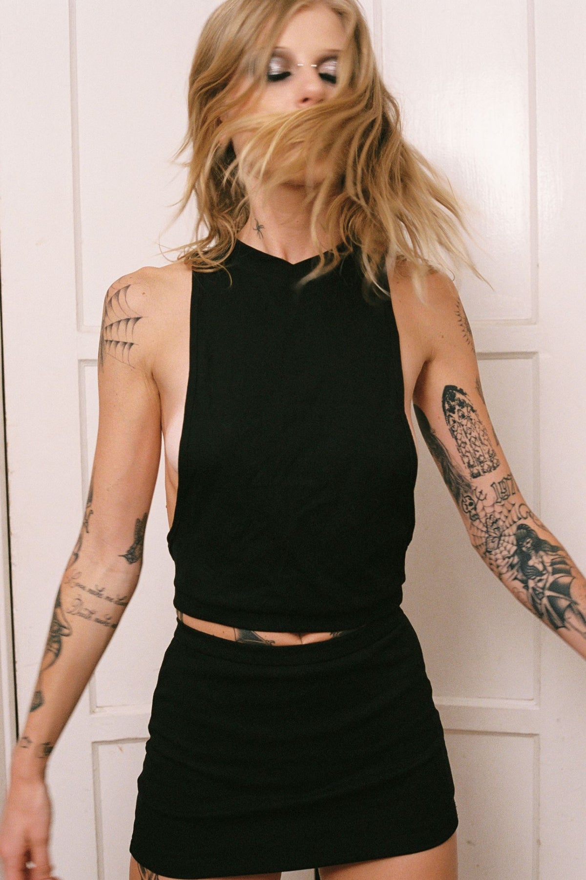 SOLUTION Jeffrey Campbell Top Black _hover